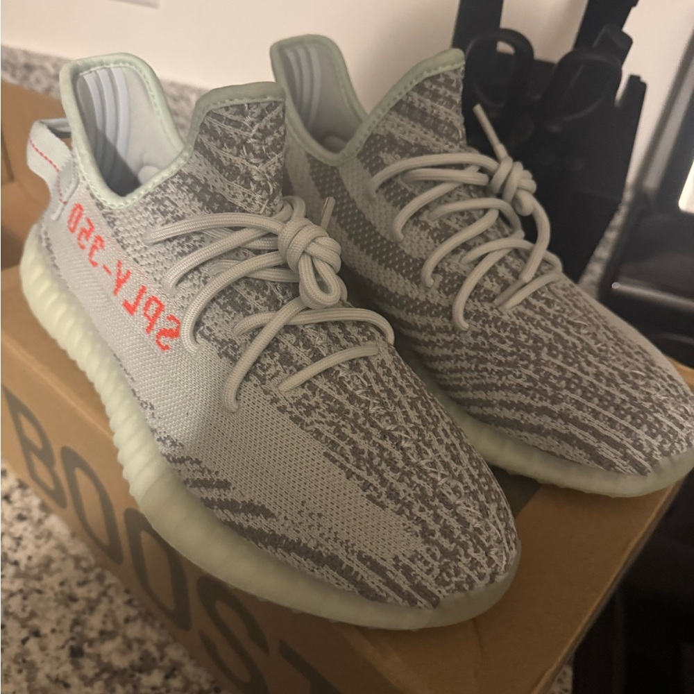 adidas Yeezy Boost 350 V2 ‘Blue Tint’ Men’s Sz. 8